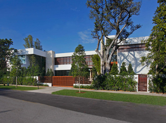 Alex Rodriguez Sells Miami Manse For Whopping 30 Million E News